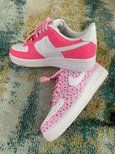 Load image into Gallery viewer, Custom Kicks (Freestyle Art)